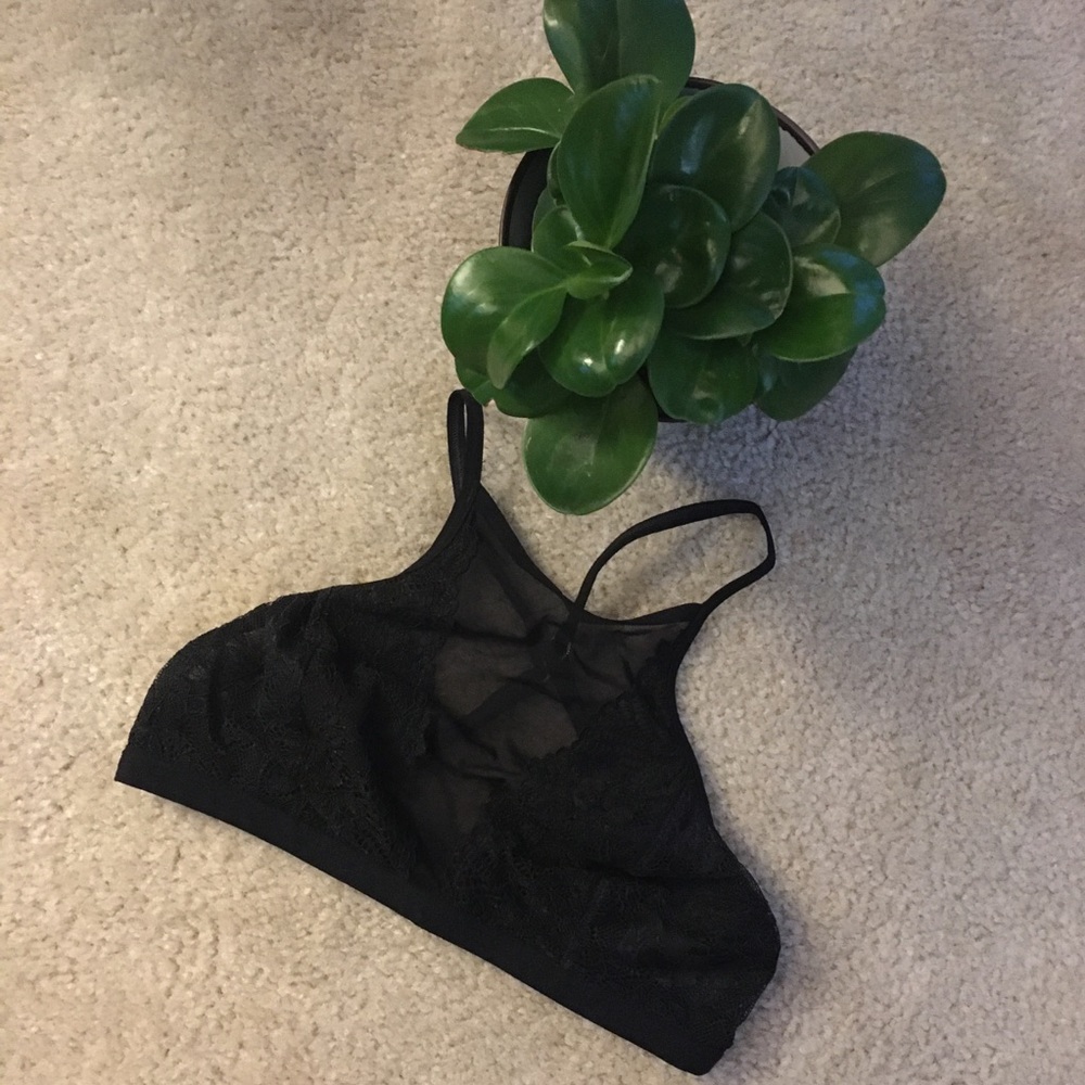 A&F high neck lacy convertible bralette